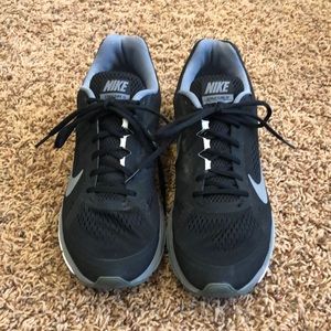 Nike Mens Zoom Structure+17